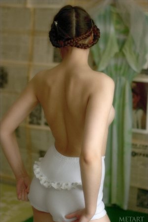 Wet clothes on a splendid body photo 4