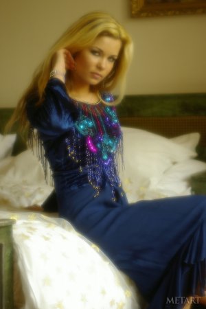 Blonde model with perfect forms photo 7