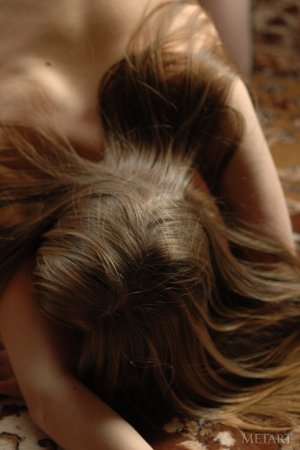 Beautiful teenage chick shows her sexy assets photo 13
