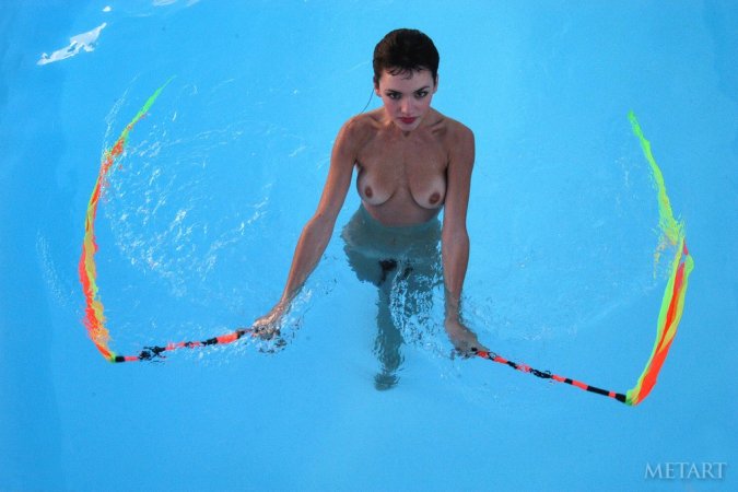 Wonderful swimming chick will amaze everyone photo 20
