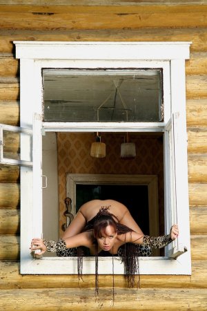 Tight cougar in sexy gloves and boots photo 15