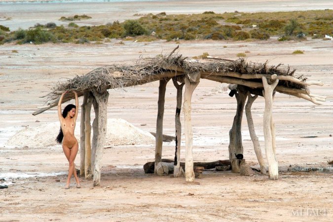 Outdoor posing with a dark-haired model photo 8