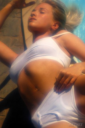 Getting tanned for the sensual summer photo 2
