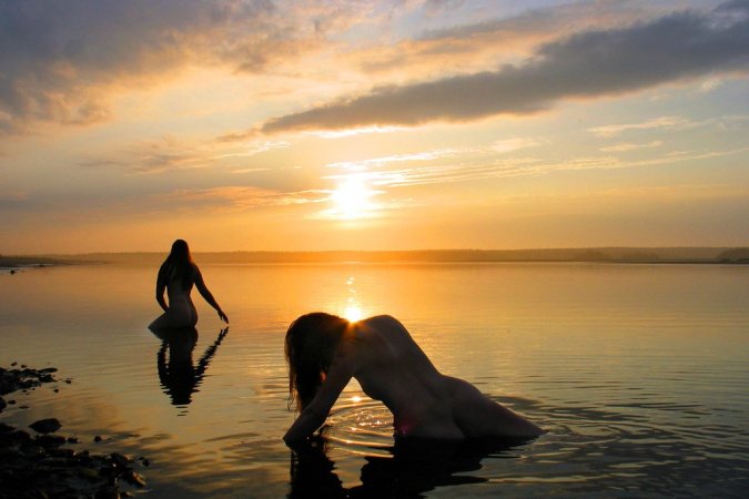 Getting close to the nature while nude photo 6