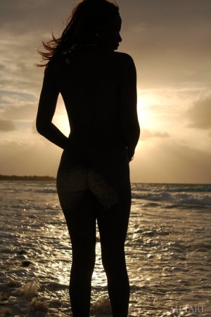Black hottie goes for a naked jogging. photo 4