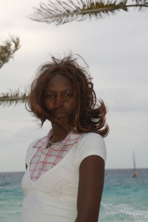 Black hottie goes for a naked jogging. photo 20