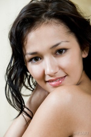 Hot Fashion Leads to Naked Fun photo 2