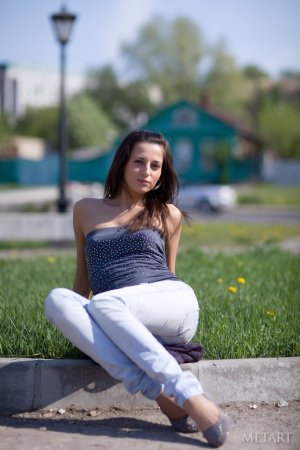Blue eyed cutie is spreading her sexy legs photo 4