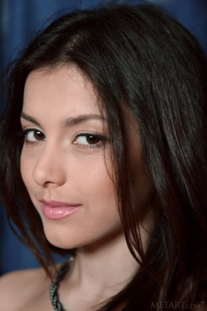 Skinny thing shows us how hot she really is photo 4