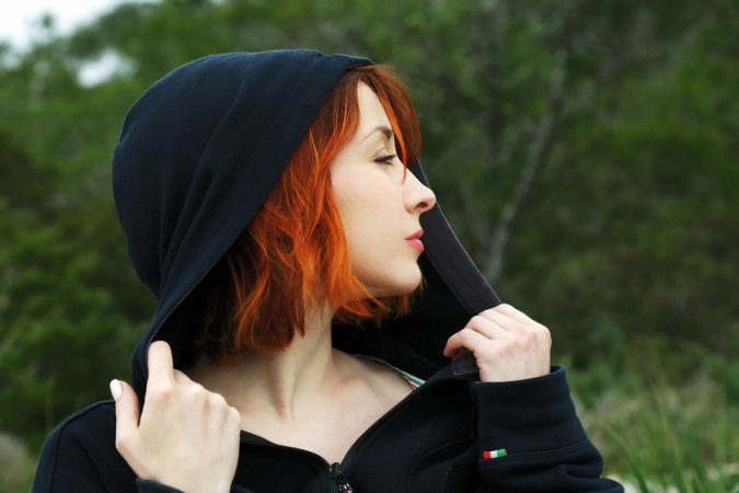 Ginger chick orgasms on the edge of the cliff photo 8