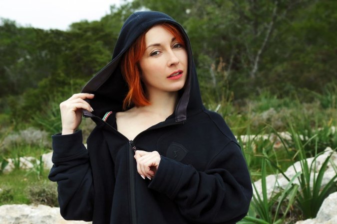 Ginger chick orgasms on the edge of the cliff photo 15