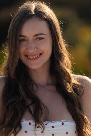 Audrey Sterling lies barefoot on a blanket photo 4
